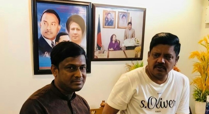 গাজীপুর সিটি কর্পোরেশনের মাননীয় প্রশাসক মহোদয়ের সাথে ঈদ পরবর্তী সৌজন্য সাক্ষাৎ করেন বিশিষ্ট ব্যবসায়ী সাখাওয়াত হোসেন। 